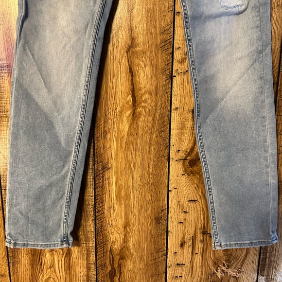 EUC Hollister denim jeans. Size 29. Women’s. - Picture 3 of 10